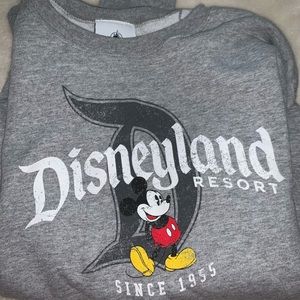VINTAGE DISNEYLAND CREWNECK